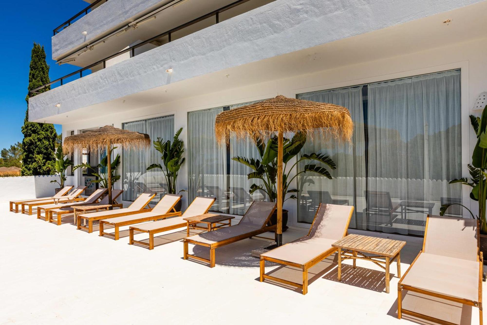 Victoria Sunset Suites サンアントニオアバド エクステリア 写真